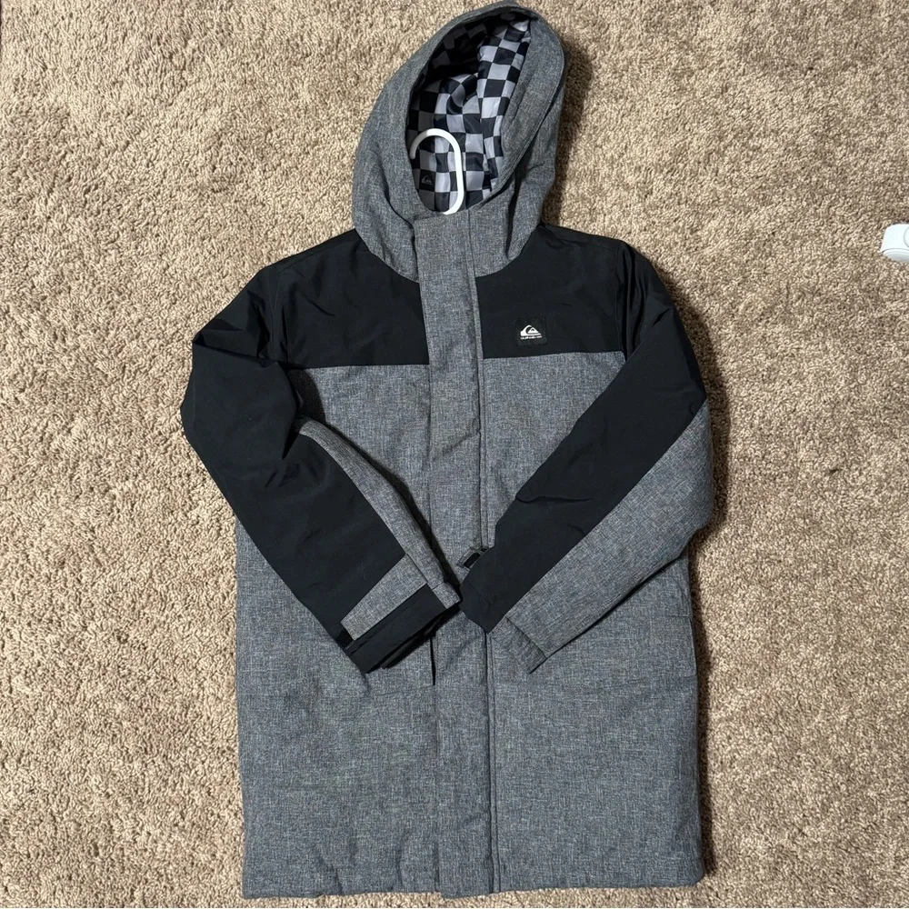 Quiksilver Two-Tone Hooded Jacket in Gray and Black - Picture 1 of 4
